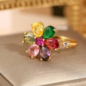 Vibrant Floral Cubic Zirconia  360° Rotating Open Ring 18k Gold Plated